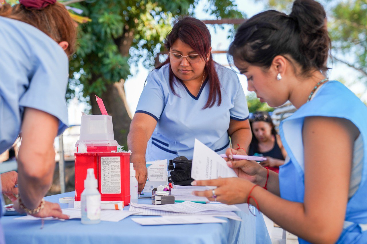 LANÚS GOBIERNO REALIZARÁ UNA NUEVA JORNADA DEL PROGRAMA “TARDES DE VACUNACIÓN” EN VALENTÍN ALSINA