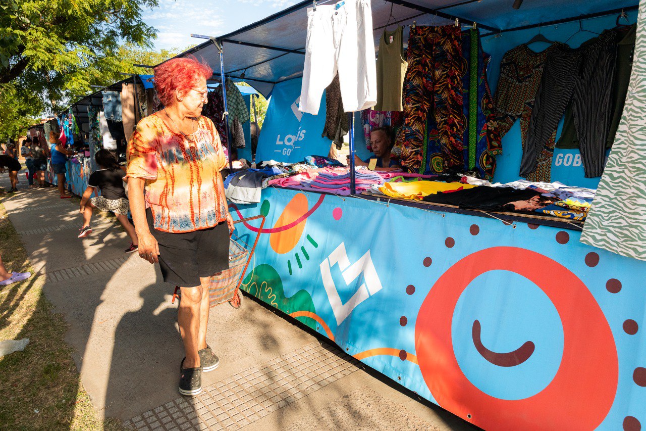 Visitá el Paseo de Compras 25 de Mayo en Lanús Oeste
