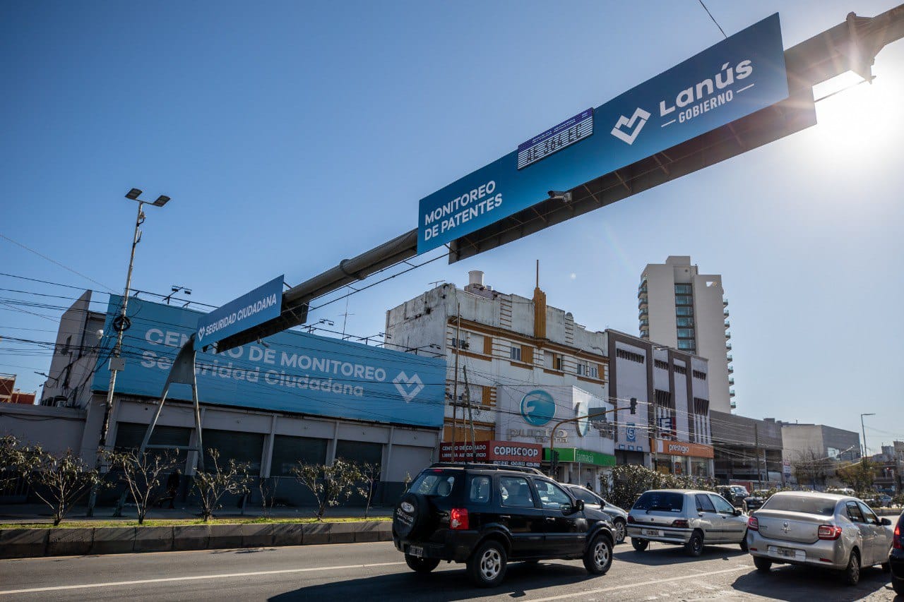 Anillo Digital: se instaló el primer pórtico de la ciudad con cámaras lectoras de patente