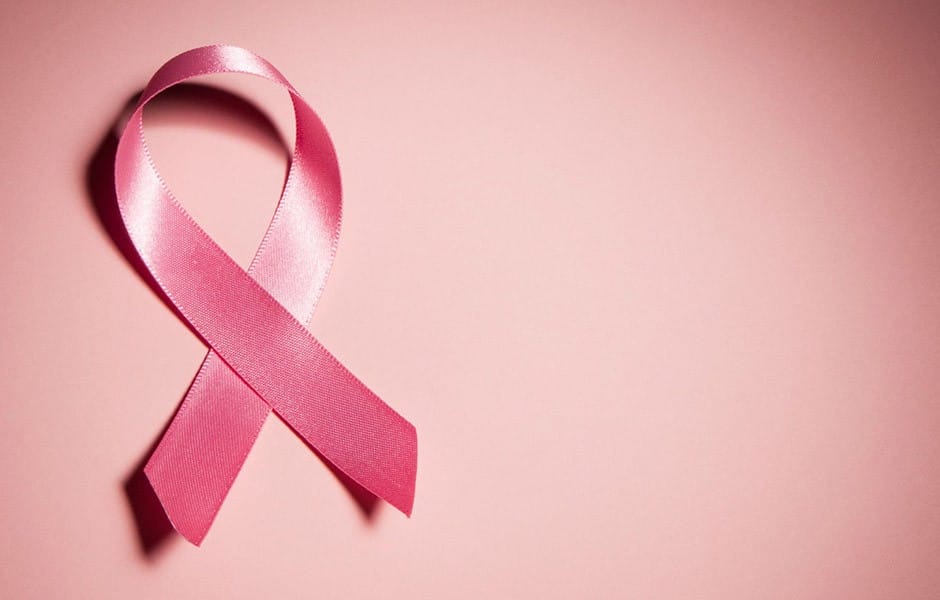 Clase de baile participativa para concientizar sobre el cáncer de mama