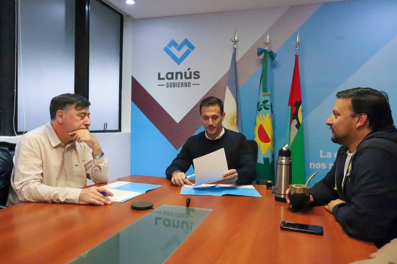 Firma de convenio marco con la UNDAV