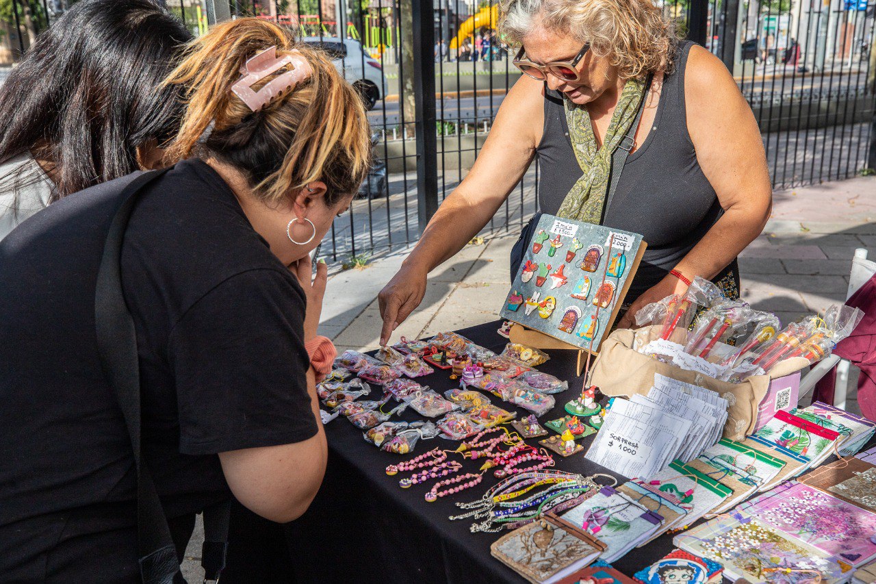 Nueva edición de la Feria de Artesanías, Paseo de Compras y Puestos Gastronómicos en Lanús