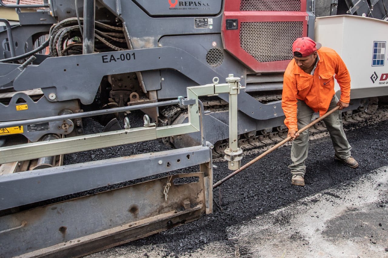 Plan de Pavimentación sobre la calle Del Valle Iberlucea