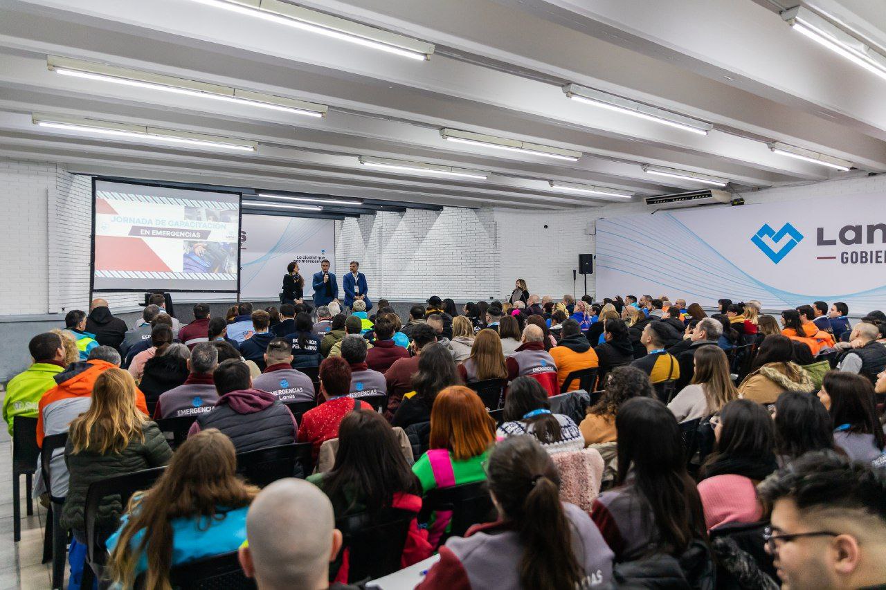Jornada de Capacitación en Emergencias en el palacio municipal