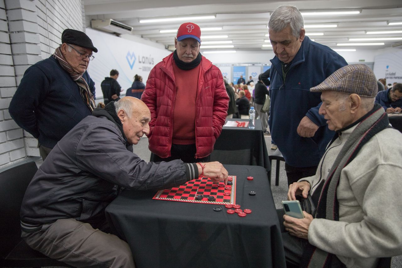 Juegos Bonaerenses 2024: 150 personas mayores participaron de la etapa regional en el Auditorio Hugo del Carril