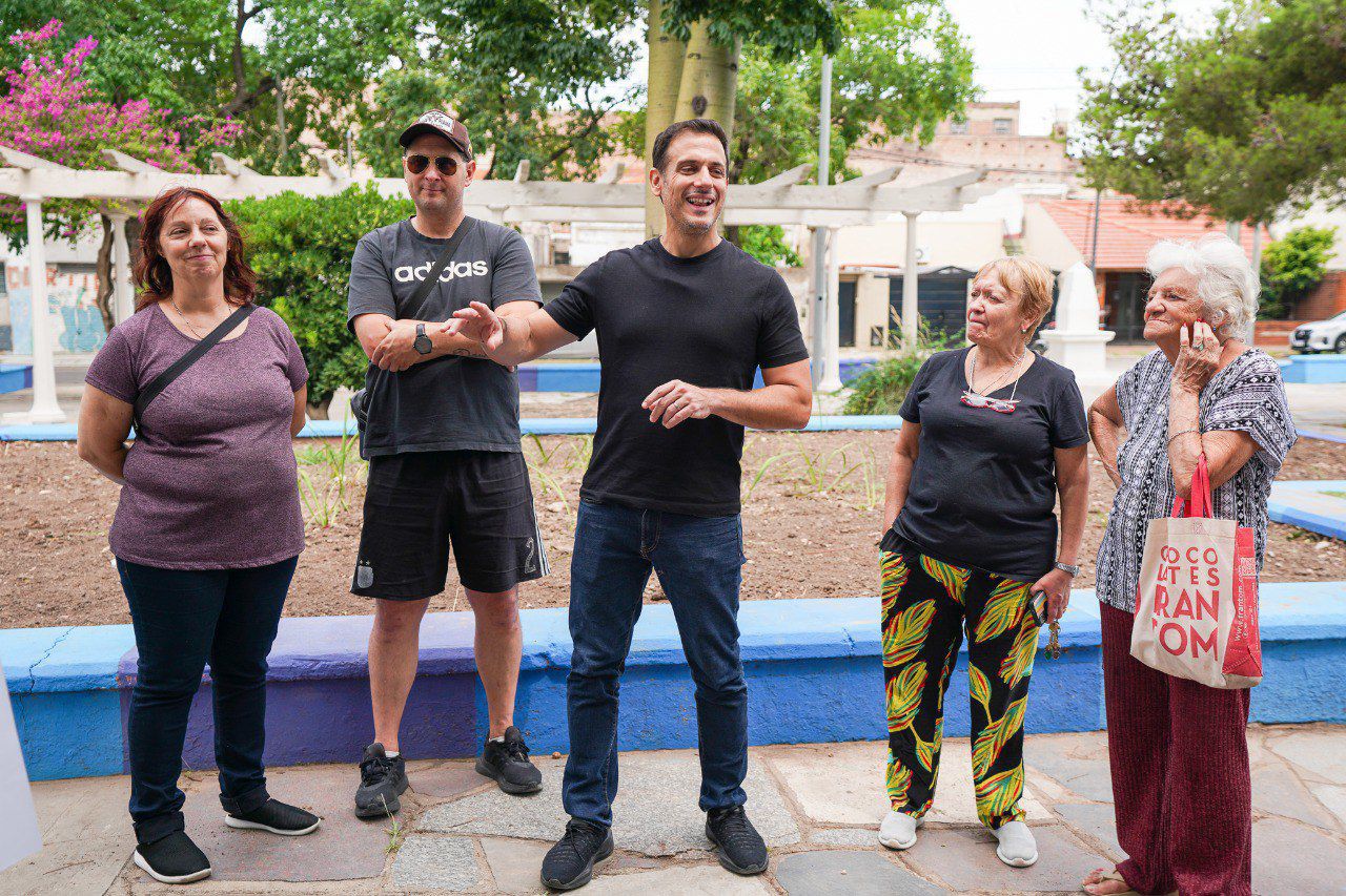 JULIÁN ÁLVAREZ RECORRIÓ LA PUESTA EN VALOR DE LA PLAZA CONCORDIA