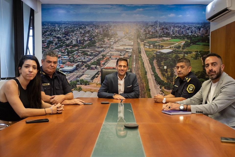 Julián Álvarez se reunió con autoridades policiales