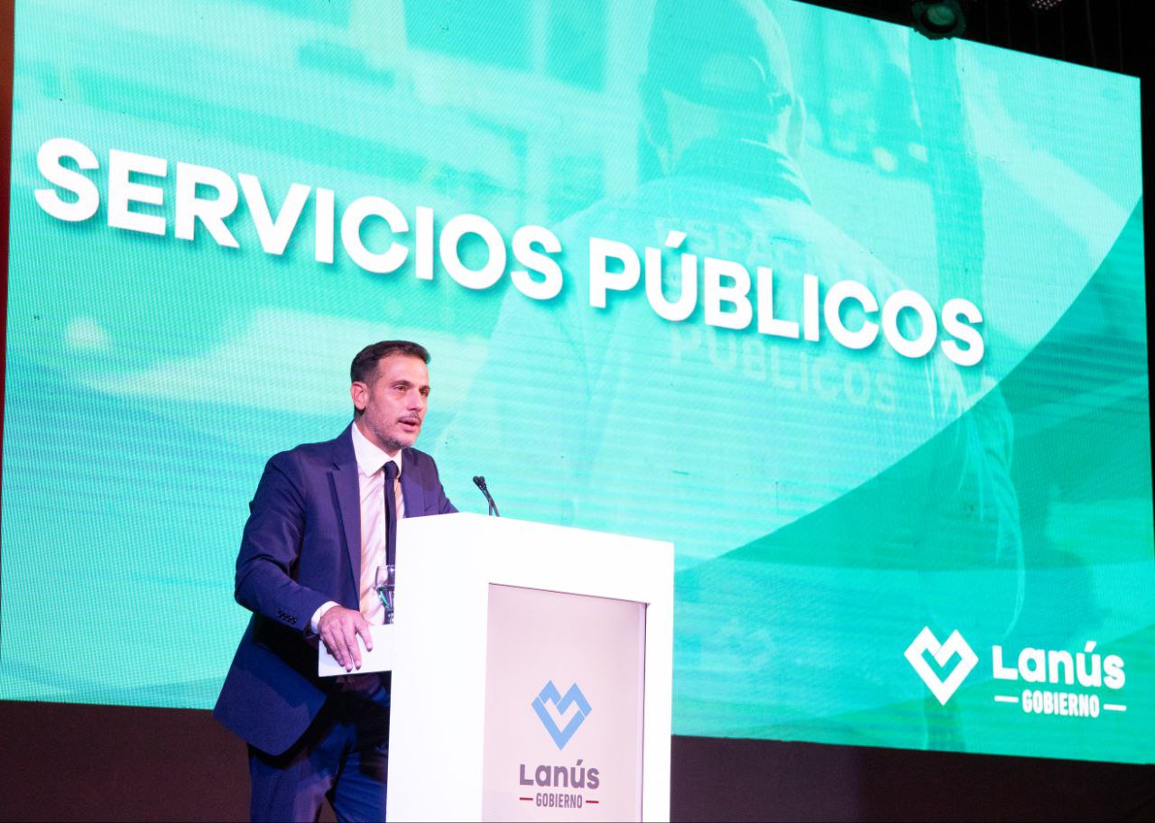 Julián Álvarez destacó el alcance del 100 por ciento de cobertura de barrido urbano y ponderó la ampliación del edificio de Defensa Civil