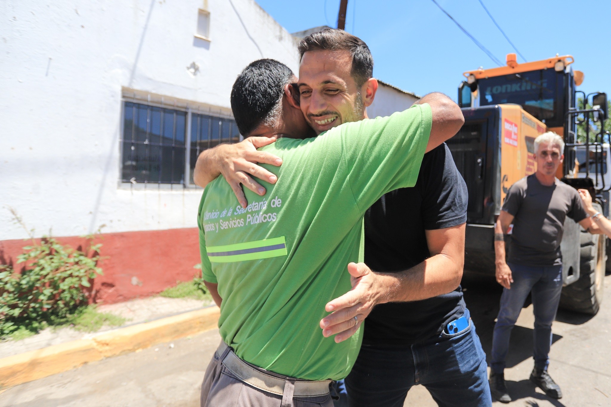 Julián Álvarez recorrió el corralón municipal de Lanús