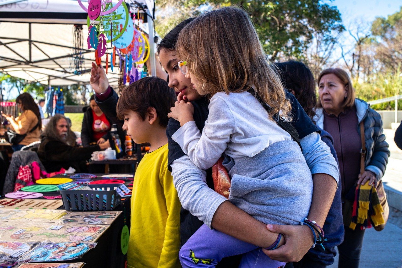 La Feria de la Economía Social y Popular “Hecho en Lanús” tendrá dos nuevas jornadas en Lanús Este y Valentín Alsina