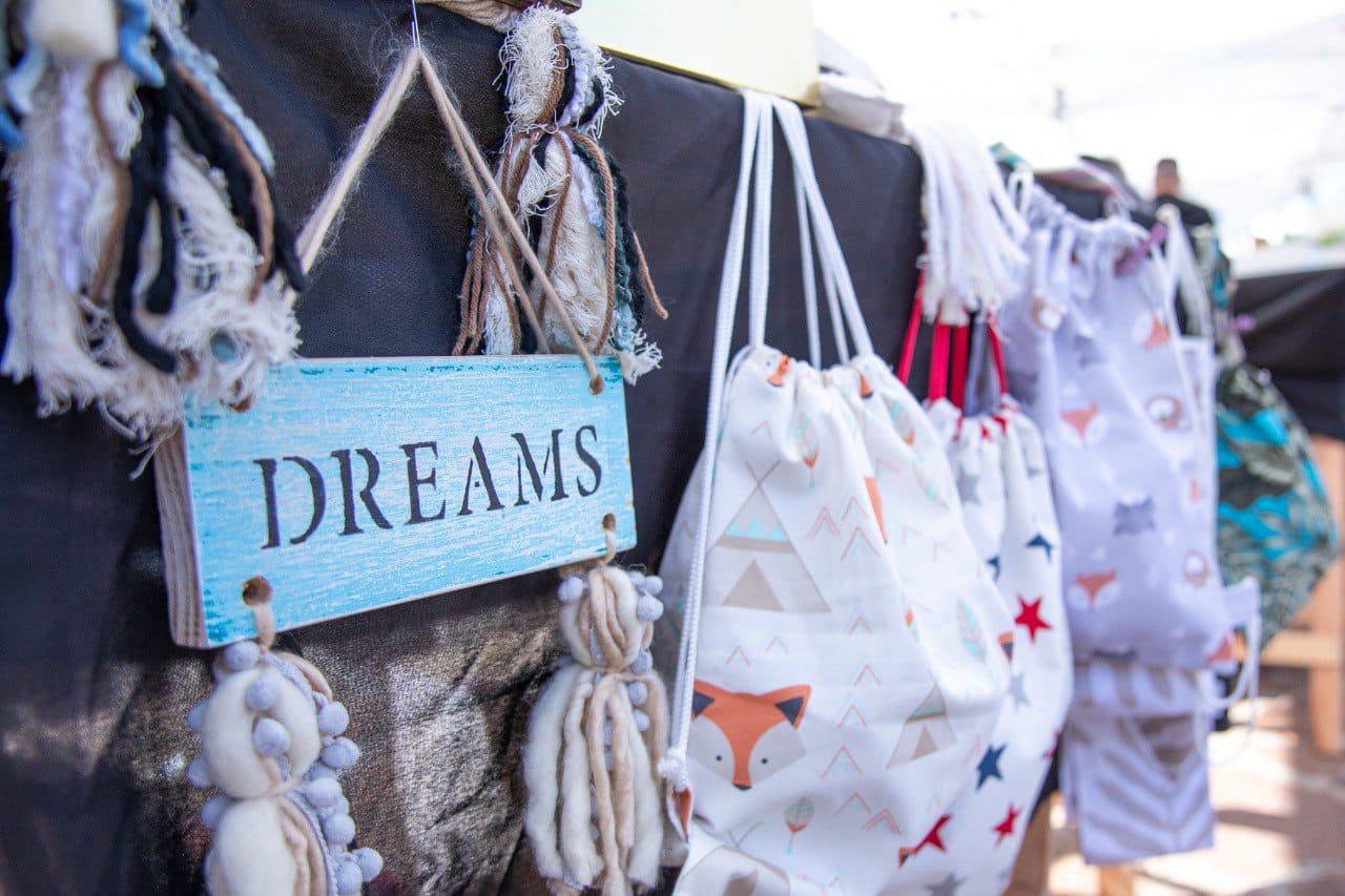 Nuevos puntos de Feria de Artesanías, Emprendedores y Puestos Gastronómicos en Lanús
