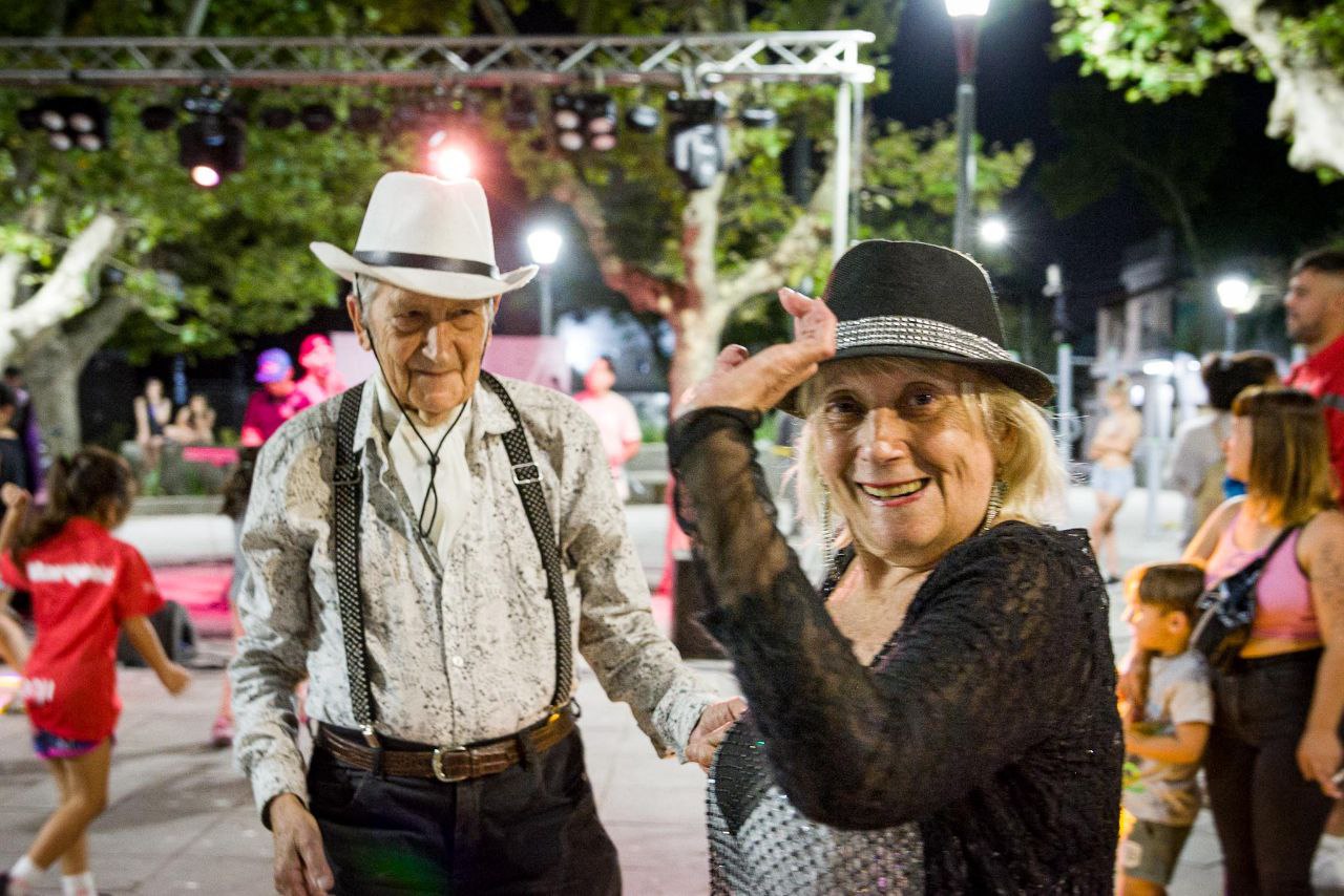 Despedida del año con shows en vivo en Lanusita, Remedios de Escalada y Valentín Alsina