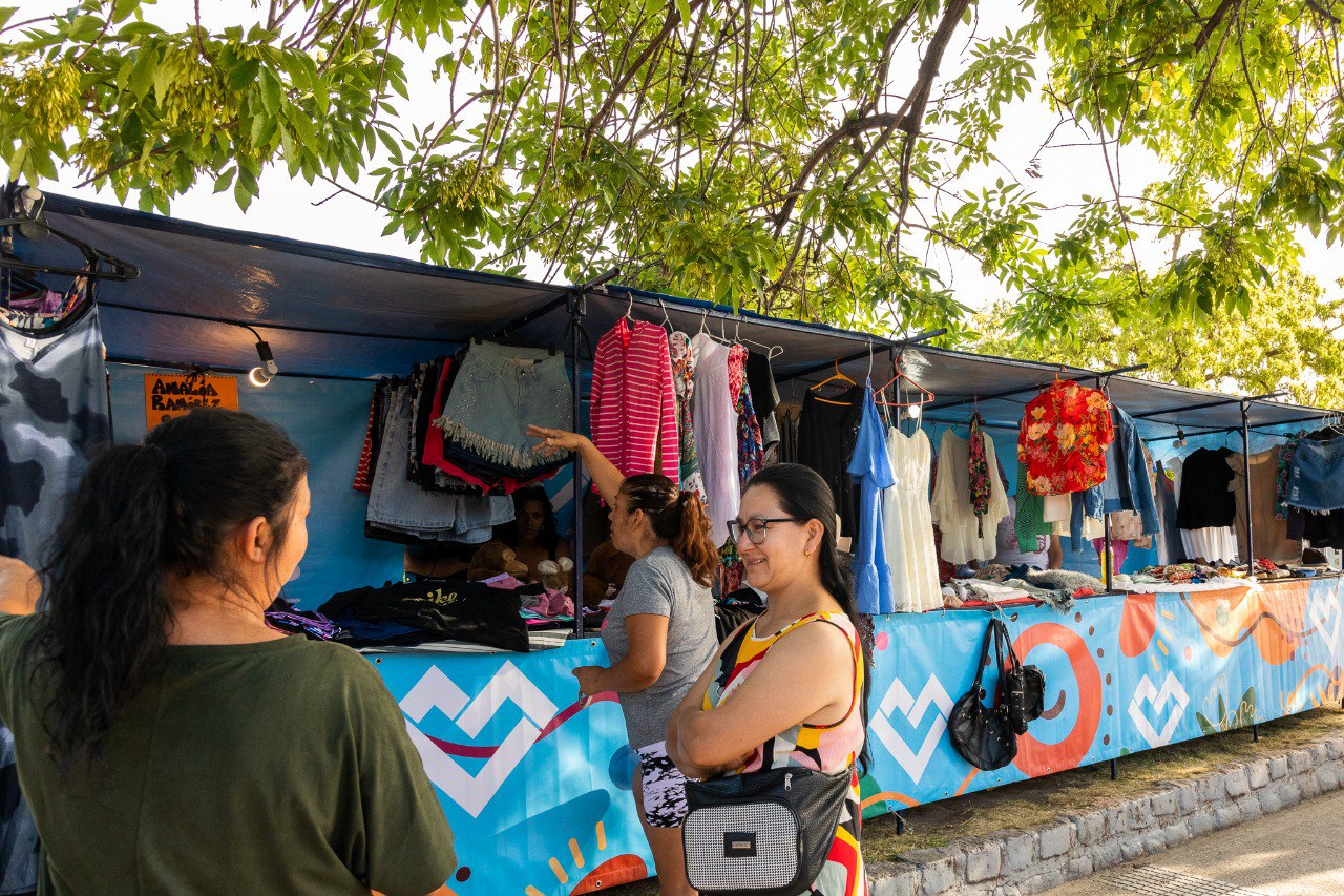 Paseo de Compras '25 de Mayo': conocé los días y horarios de atención en Lanús Oeste