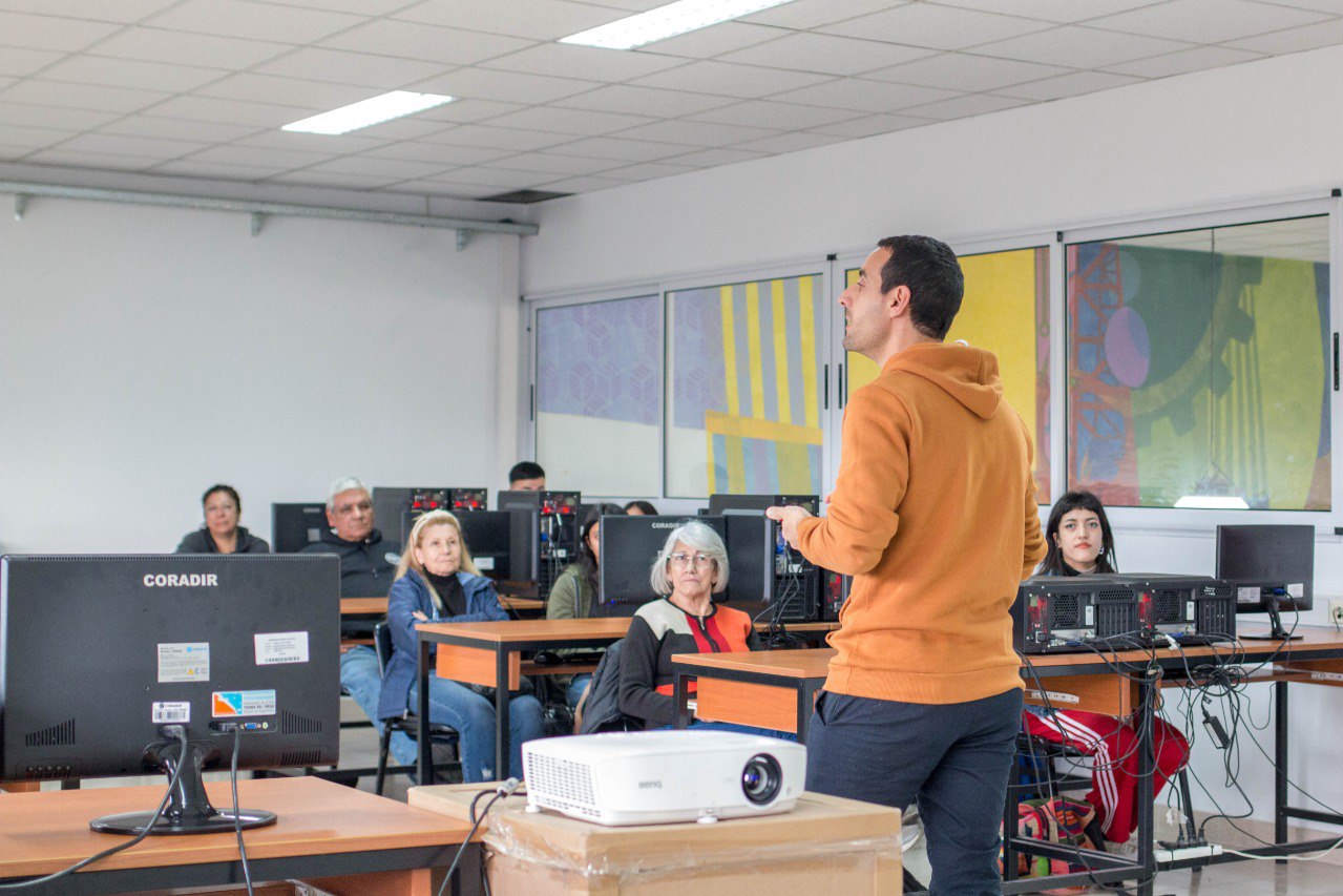 Capacitarte Lanús: el Municipio un nuevo curso gratuito