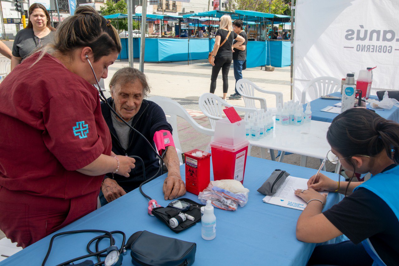 LANÚS GOBIERNO INVITA A PARTICIPAR DE UNA NUEVA EDICIÓN DEL PROGRAMA “PLAZAS SALUDABLES”