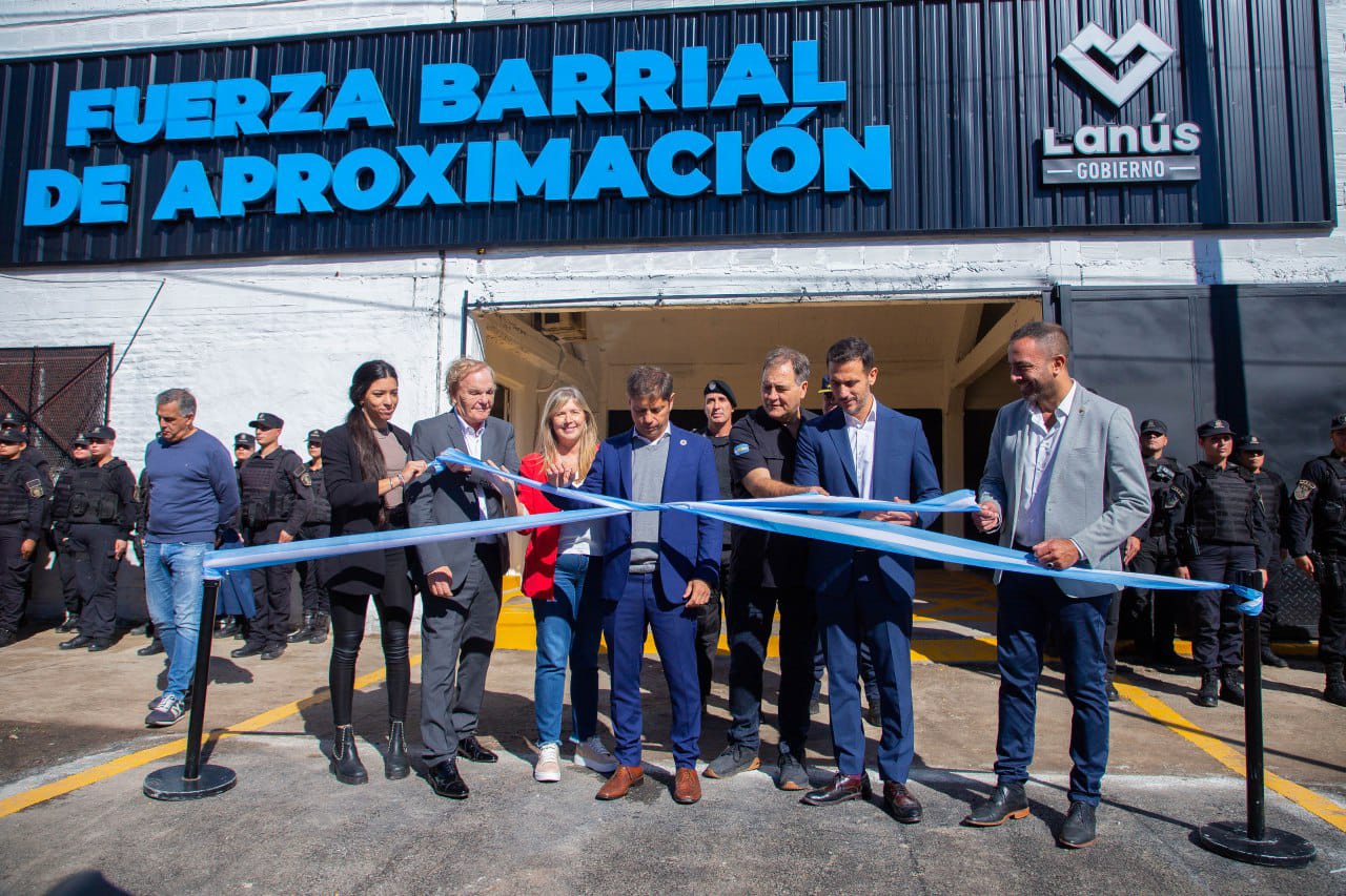 Julián Álvarez y Axel Kicillof inauguraron la nueva sede de operaciones de FBA Lanús