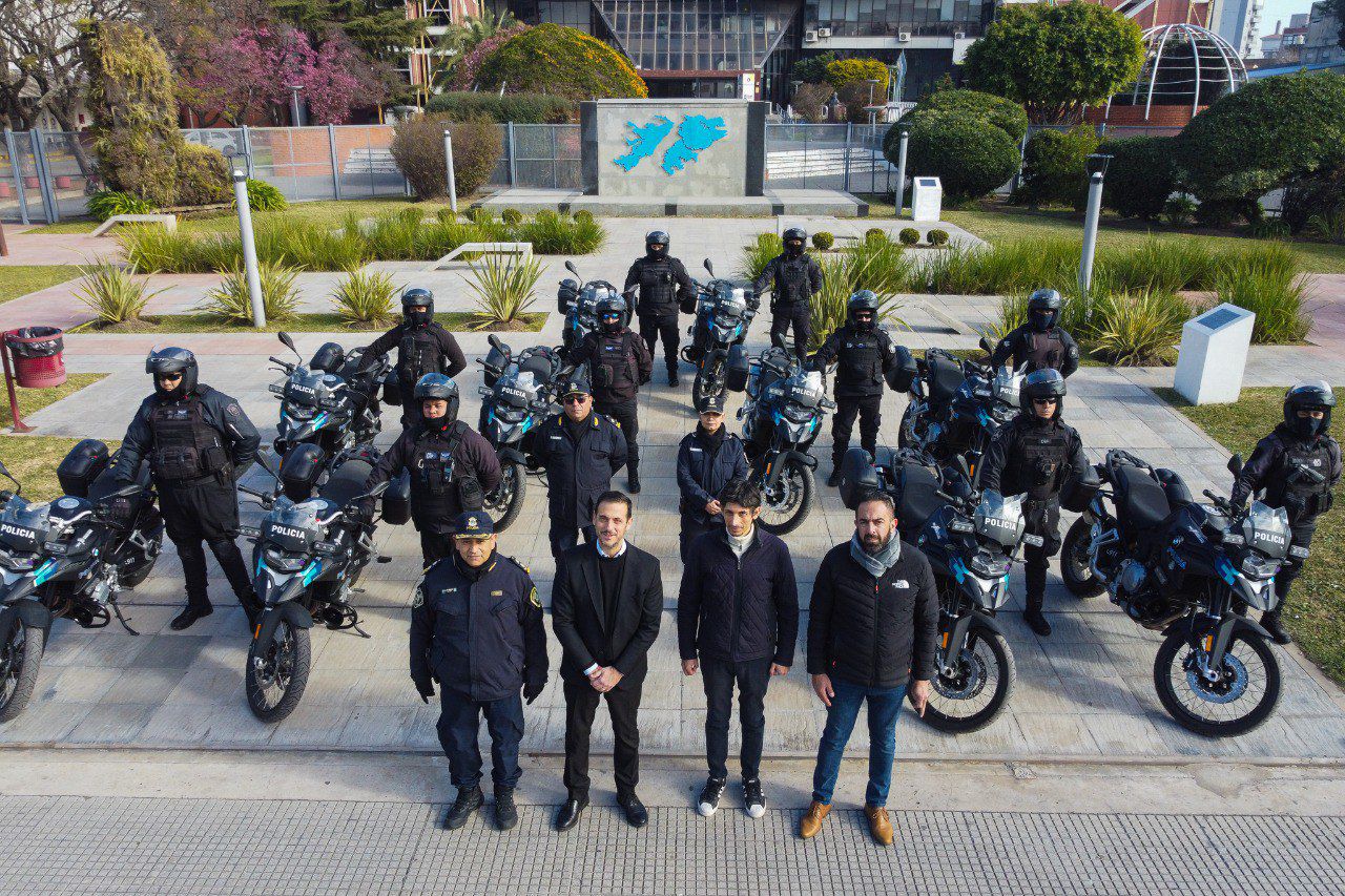 10 nuevas motos del Ministerio de Seguridad provincial en Lanús