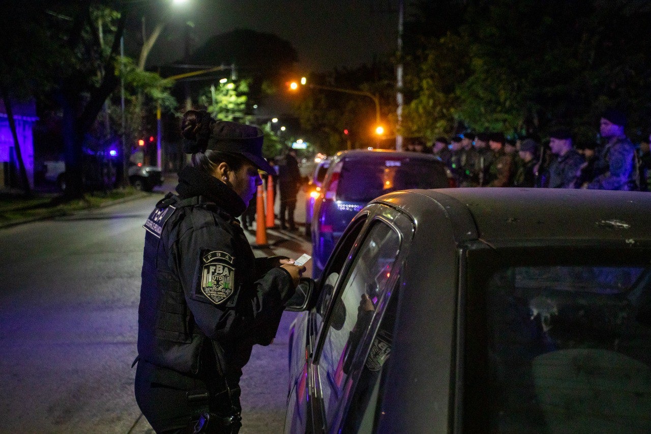Lanús Gobierno realizó 500 operativos de seguridad y más de 21 mil vehículos controlados para prevenir el delito, en seis meses de gestión