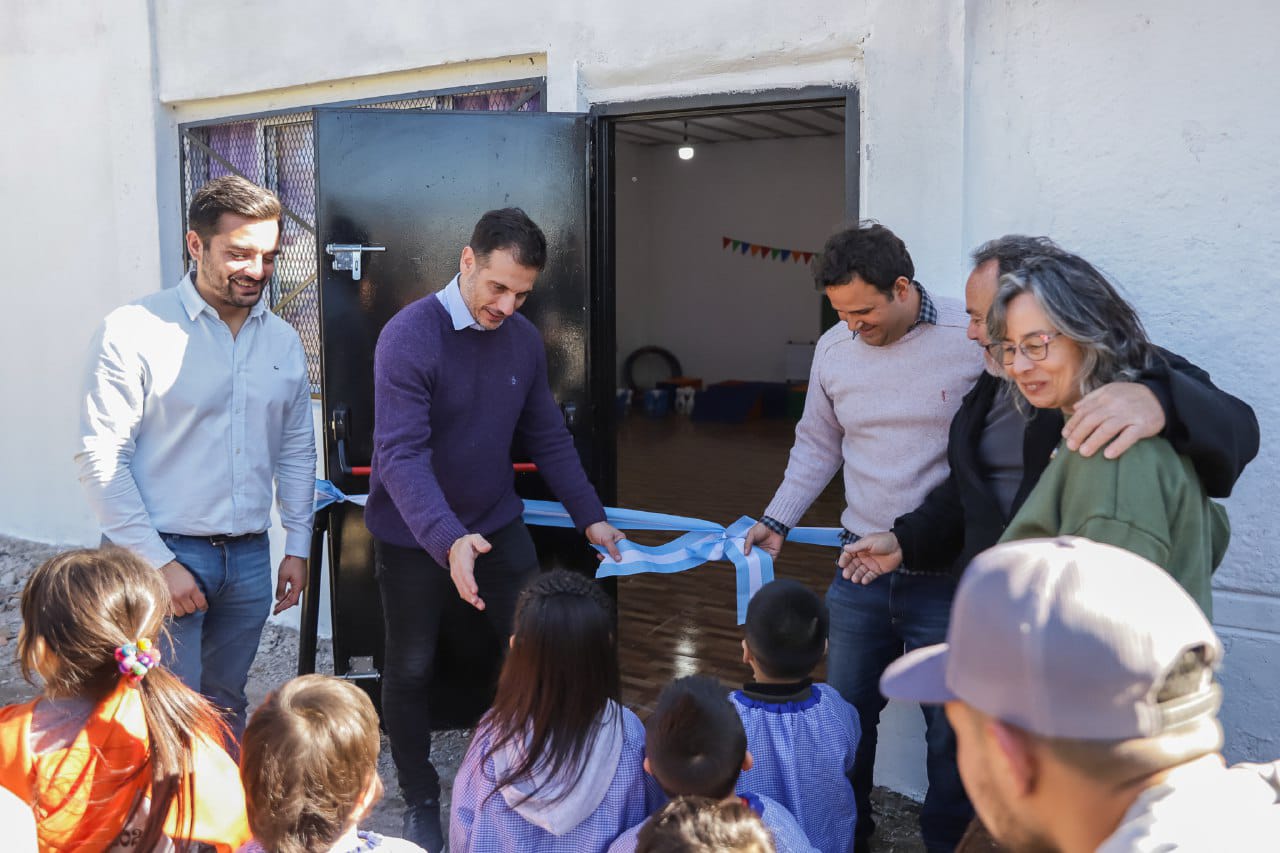 Inauguración del nuevo salón del EPI “Mi Primera Estación”, en la Biblioteca Popular Monte Chingolo