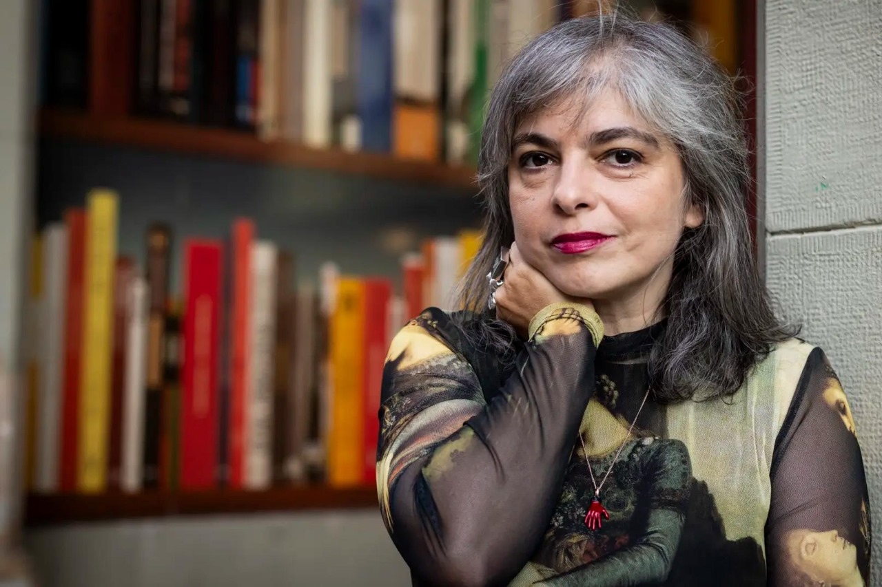 Charla abierta de Mariana Enriquez en el Auditorio Leonardo Favio