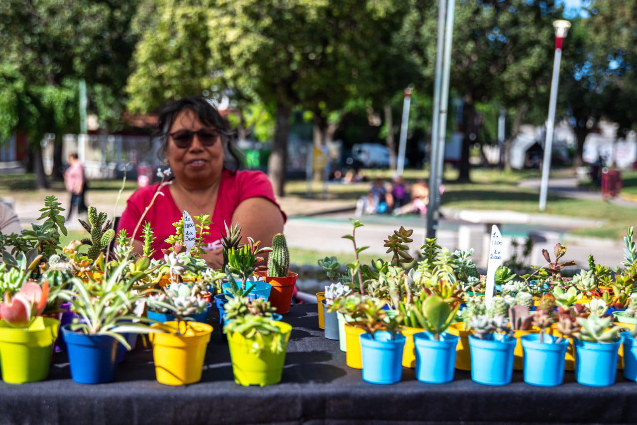 Disfrutá de la Feria de Artesanías, Emprendedores y Puestos Gastronómicos de Lanús