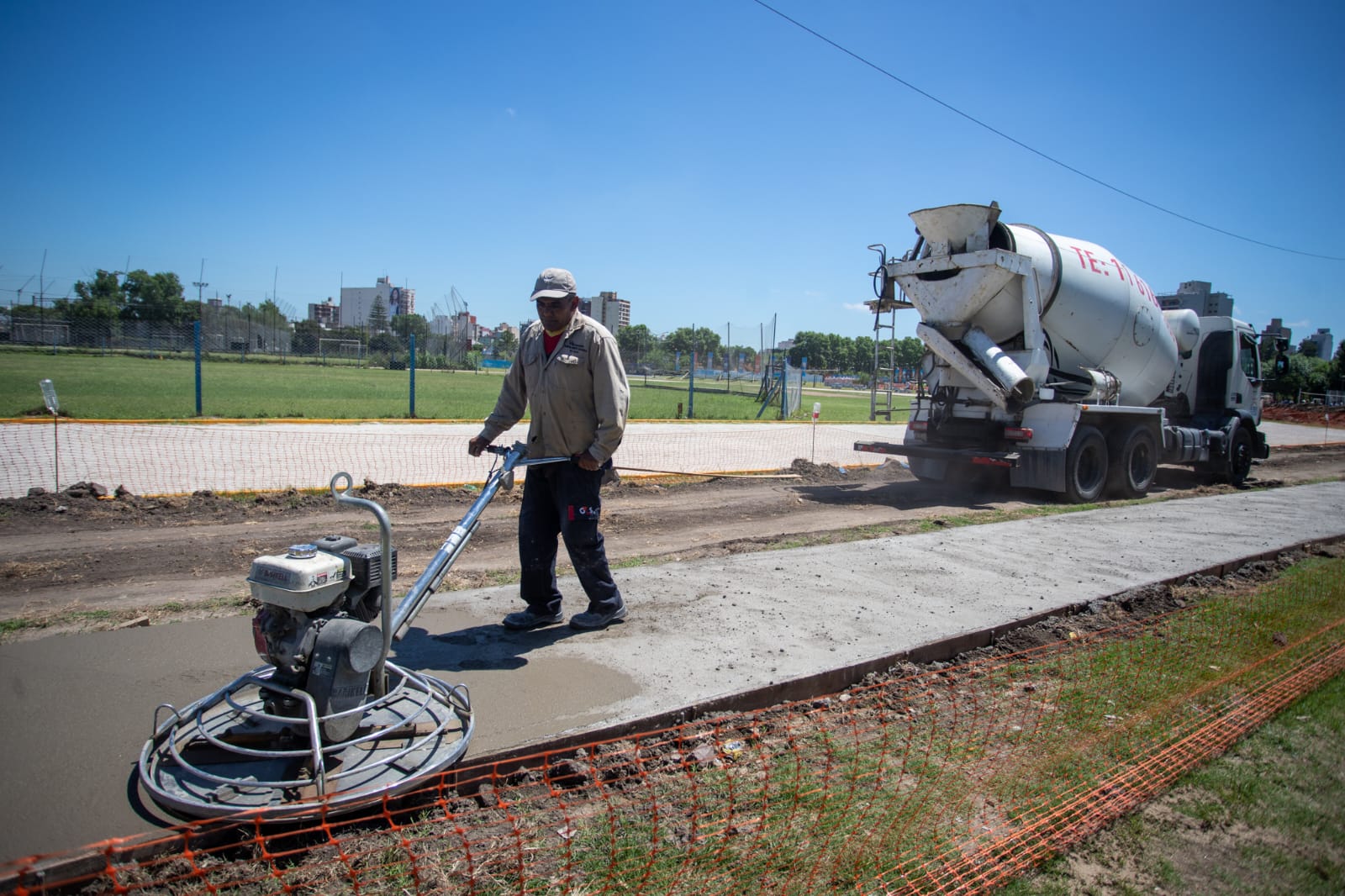 Avanzan las obras de la nueva senda aeróbica del Parque Central Las Colonias