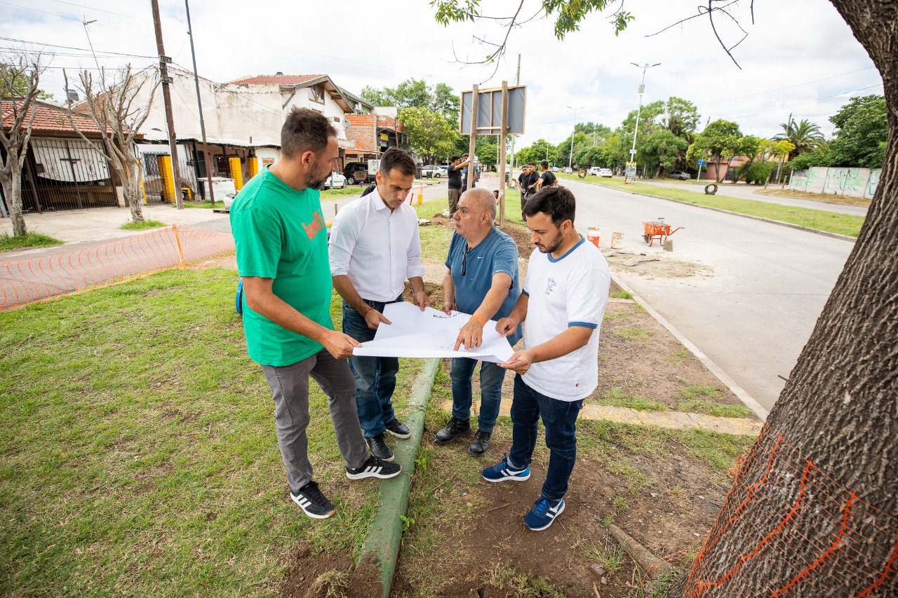 Inicio de las obras para la construcción de una nueva plaza en Monte Chingolo