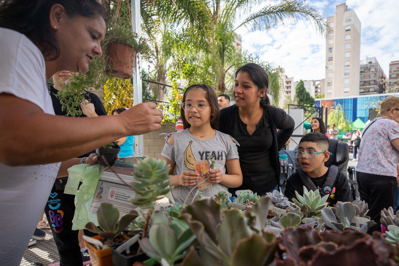 Más de 1.800 personas visitaron en los dos primeros días la Expo Ambiente Sí