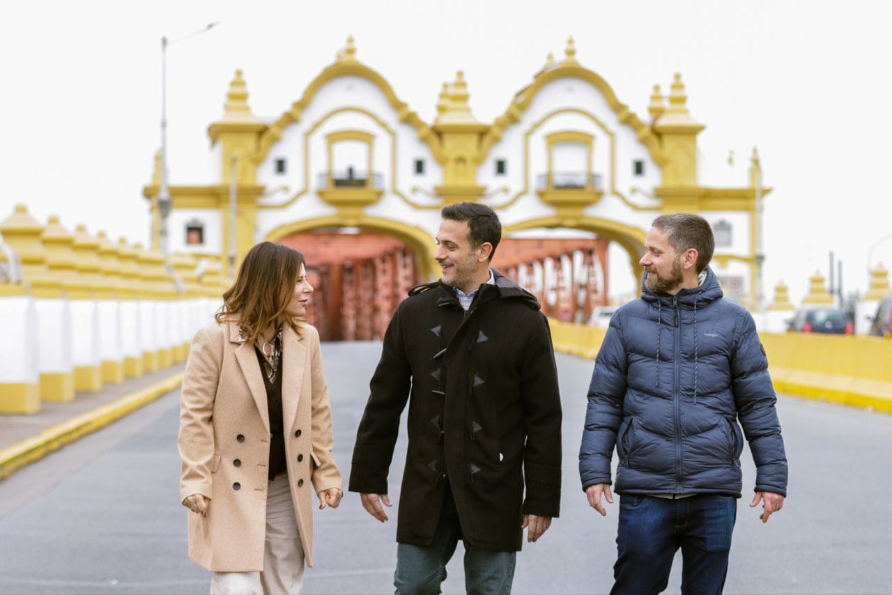 Julián Álvarez, Leandro Decuzzi y Florencia Saintout inauguraron la puesta en valor del Acceso Puente Alsina 