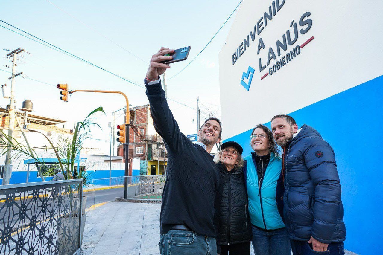 Julián Álvarez y Leandro Decuzzi recorrieron obras en Madariaga y Camino General Belgrano, donde se erradicó un basural crónico