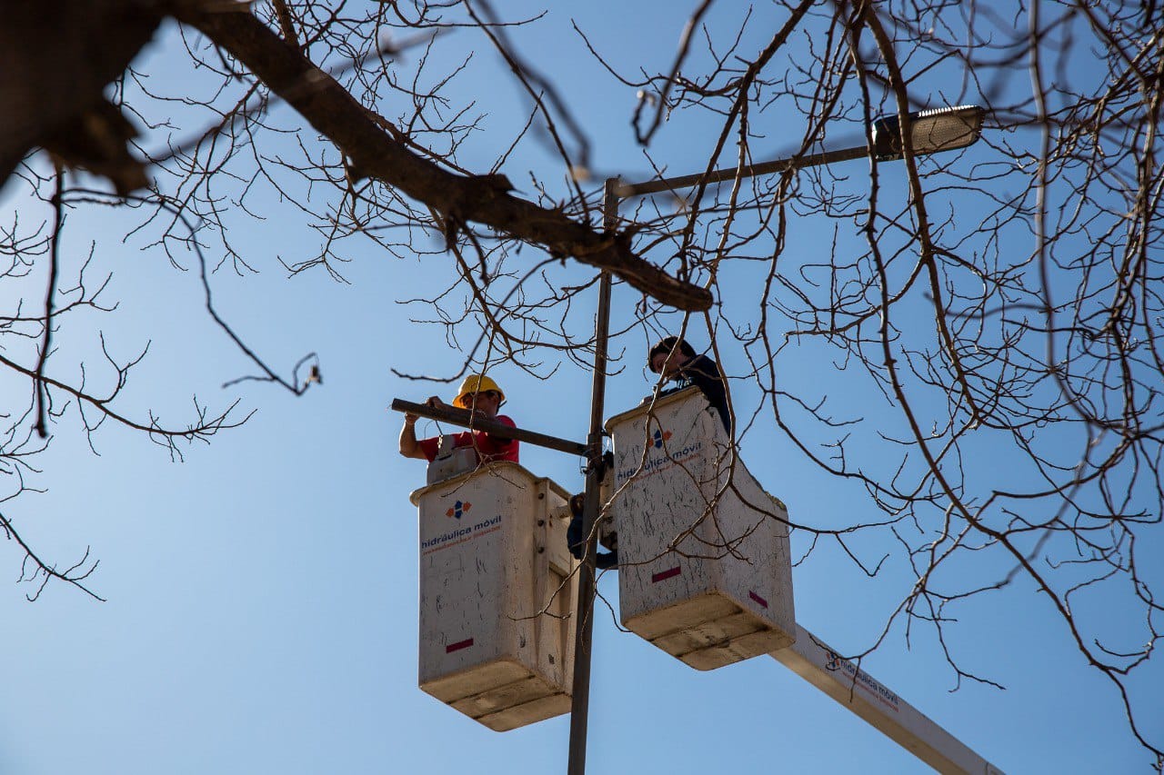Plan de Mejora Lumínica: cada vez más cuadras con luces renovadas