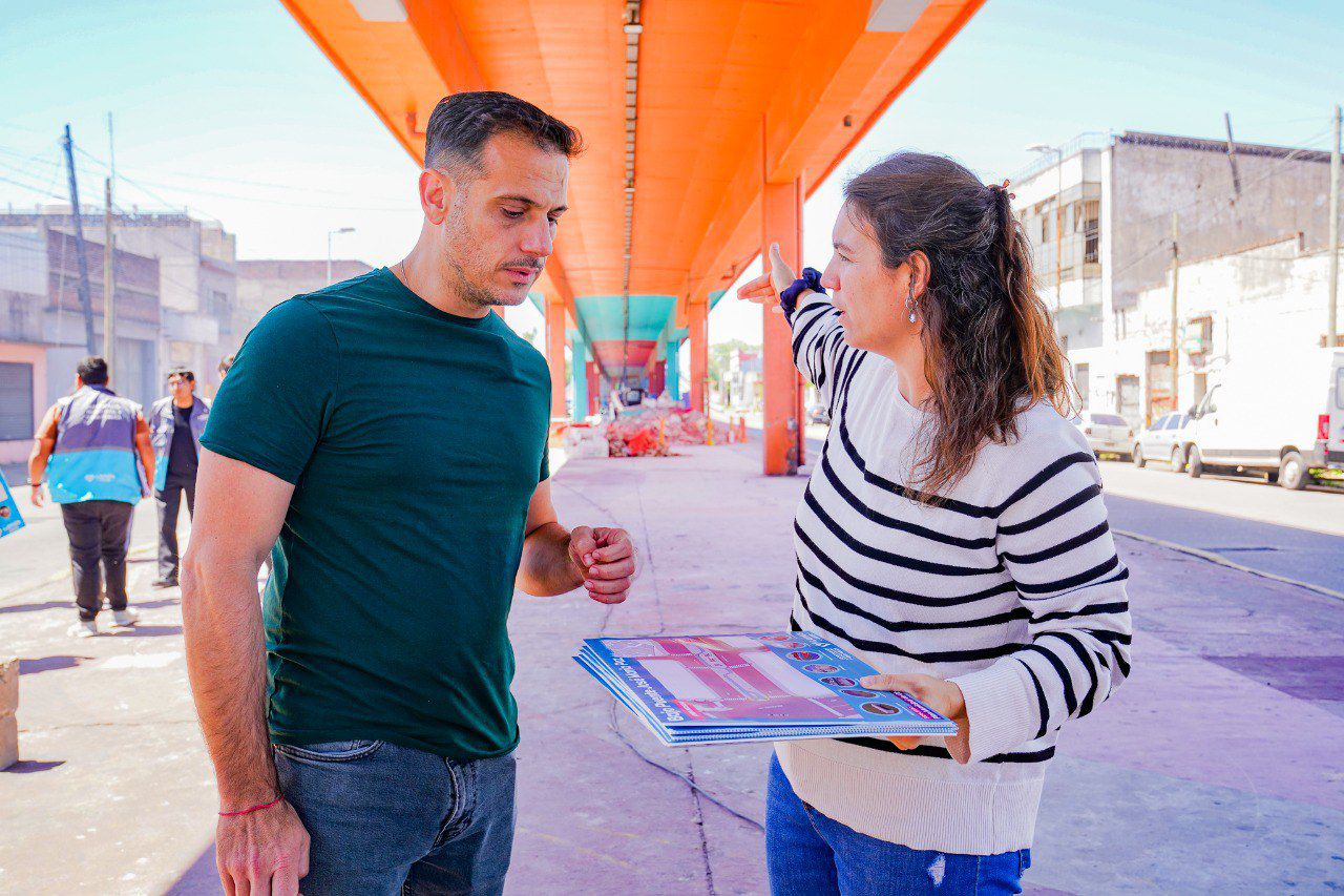 JULIÁN ÁLVAREZ RECORRIÓ LAS OBRAS EN EL BAJO PUENTE ARENAS