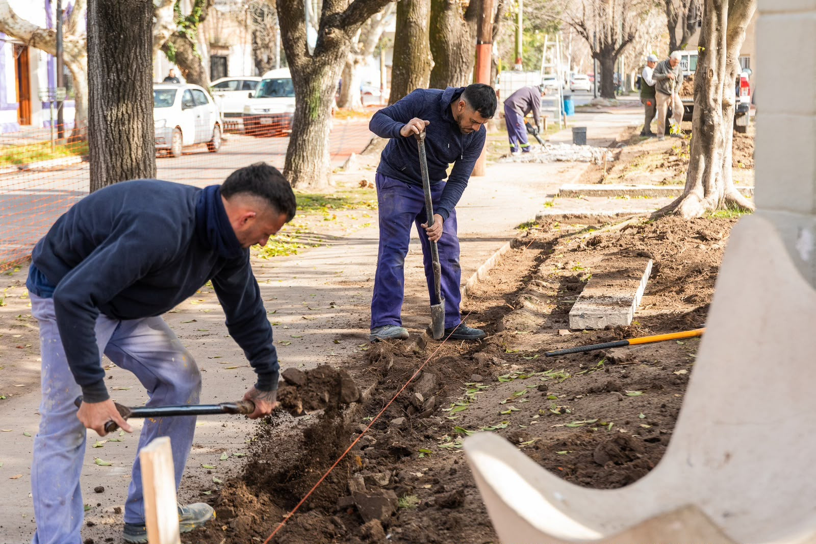 INICIÓ LA OBRA DE PUESTA EN VALOR DE LA PLAZA JOSÉ HERNÁNDEZ EN REMEDIOS DE ESCALADA